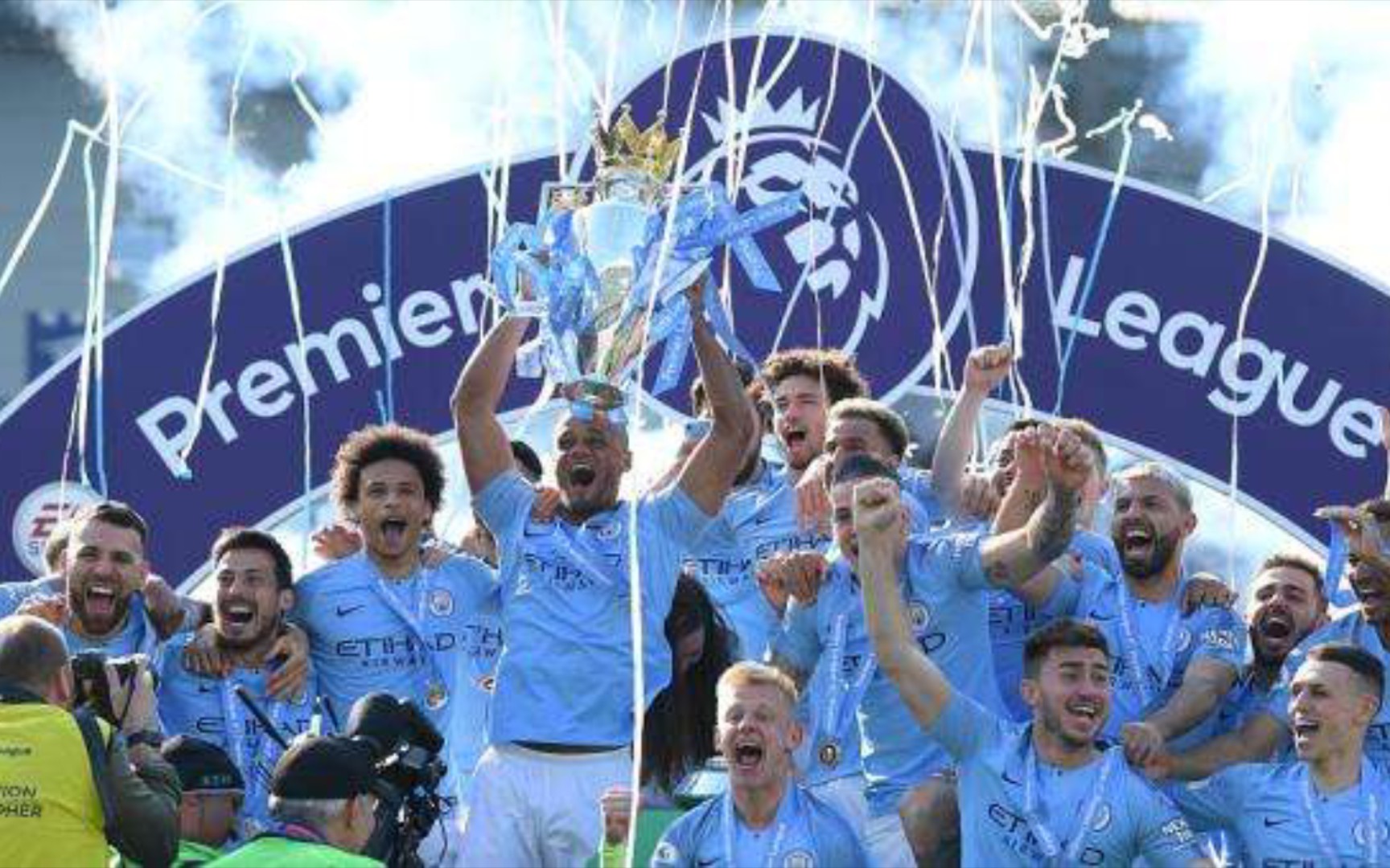 他在场上和 他在场上和